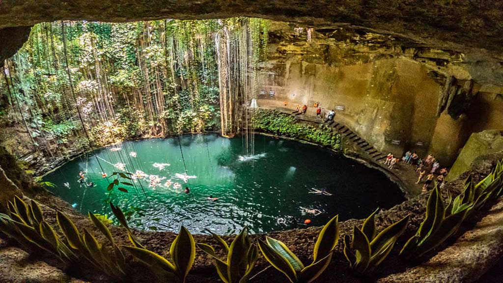 Cenote IK-kil