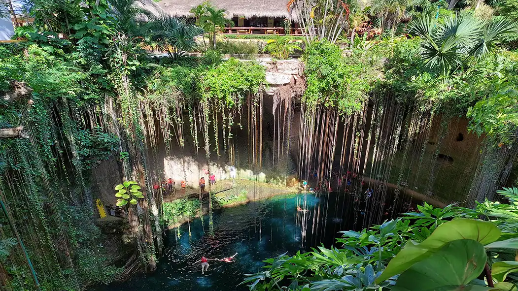 Amazing Ik Kil Cenote Yucatan Mexico