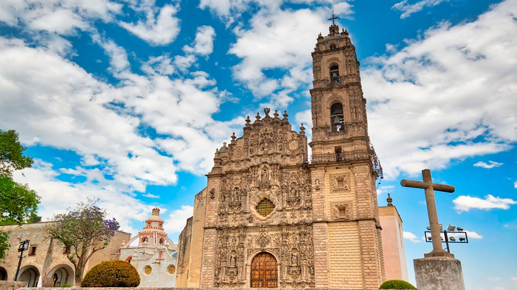 Templo de San Francisco Javier en el Pueblo Mágico de Tepotzotlan