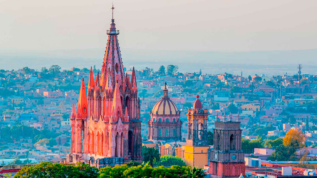 Parroquia con estilo Gótico de San Miguel Arcangel en San Miguel de Allende