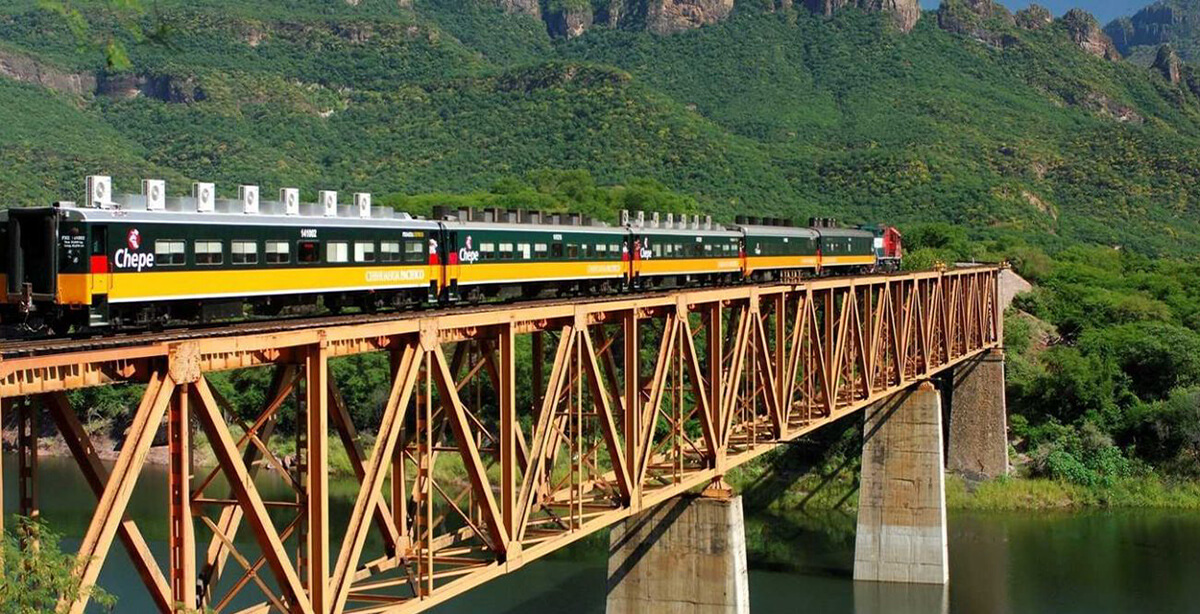 tren el chepe en barrancas del cobre